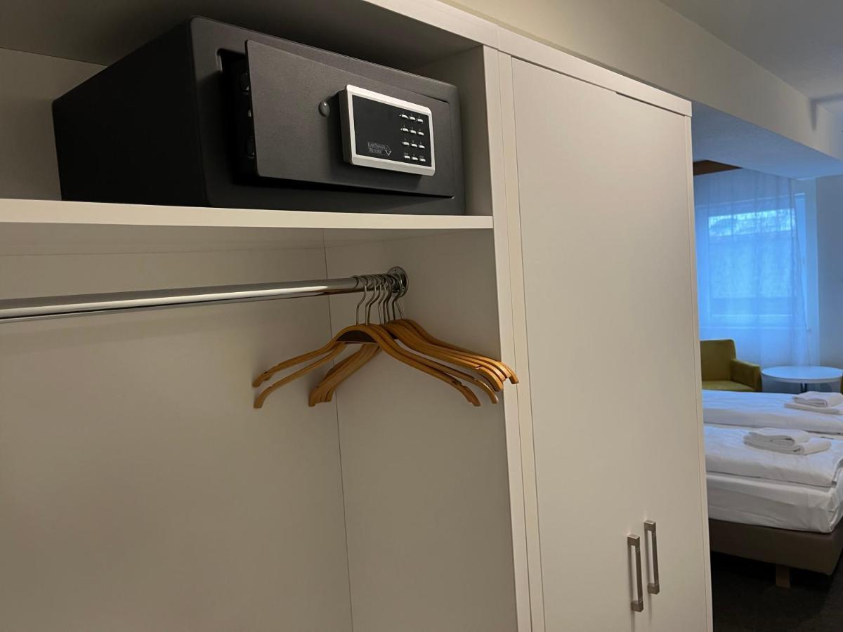 Astral'Inn Leipzig Hotel & Restaurant ภายนอก รูปภาพ