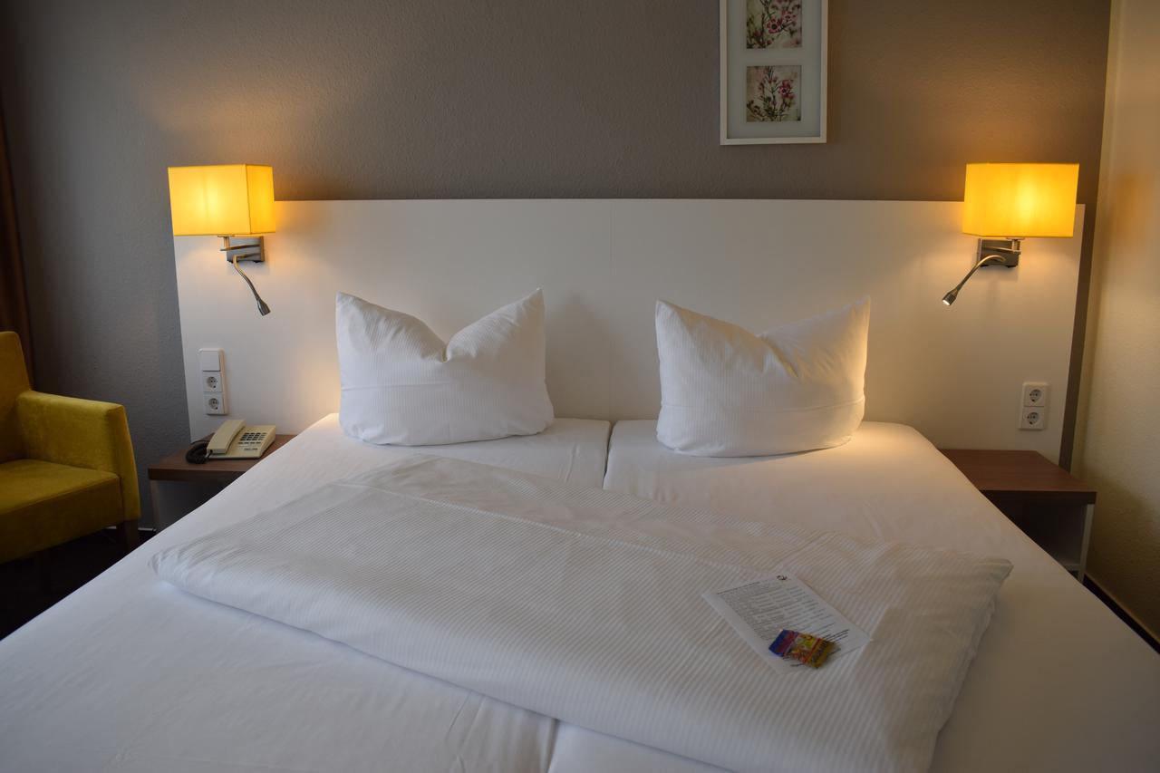 Astral'Inn Leipzig Hotel & Restaurant ภายนอก รูปภาพ