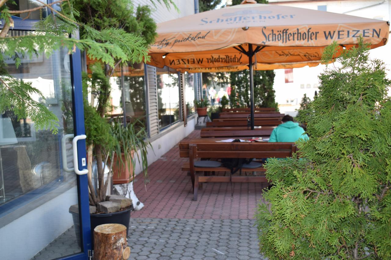 Astral'Inn Leipzig Hotel & Restaurant ภายนอก รูปภาพ